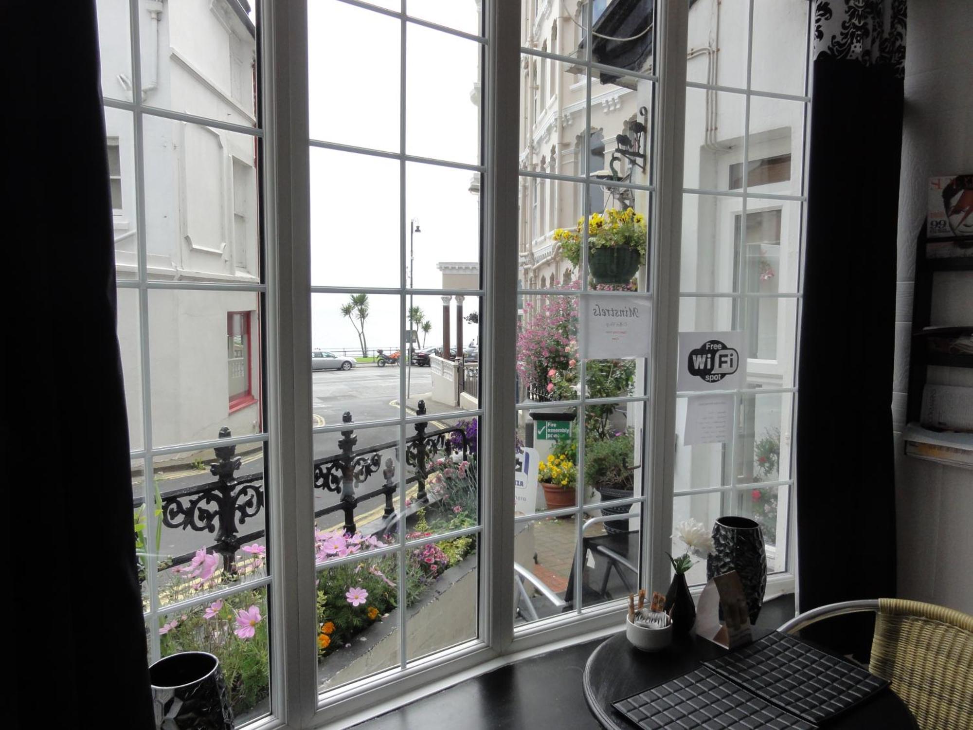 Edelweiss Guest House دوغلاس المظهر الخارجي الصورة