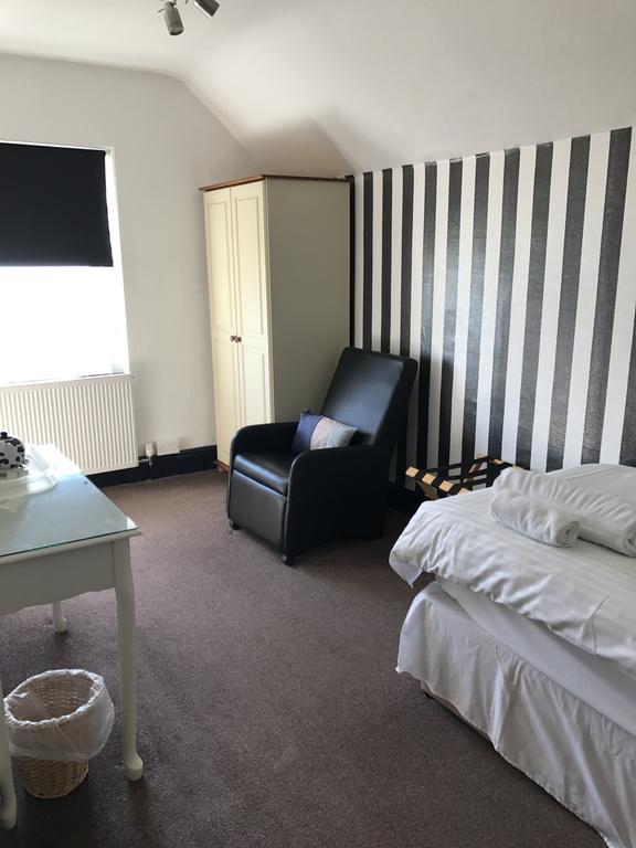 Edelweiss Guest House دوغلاس المظهر الخارجي الصورة