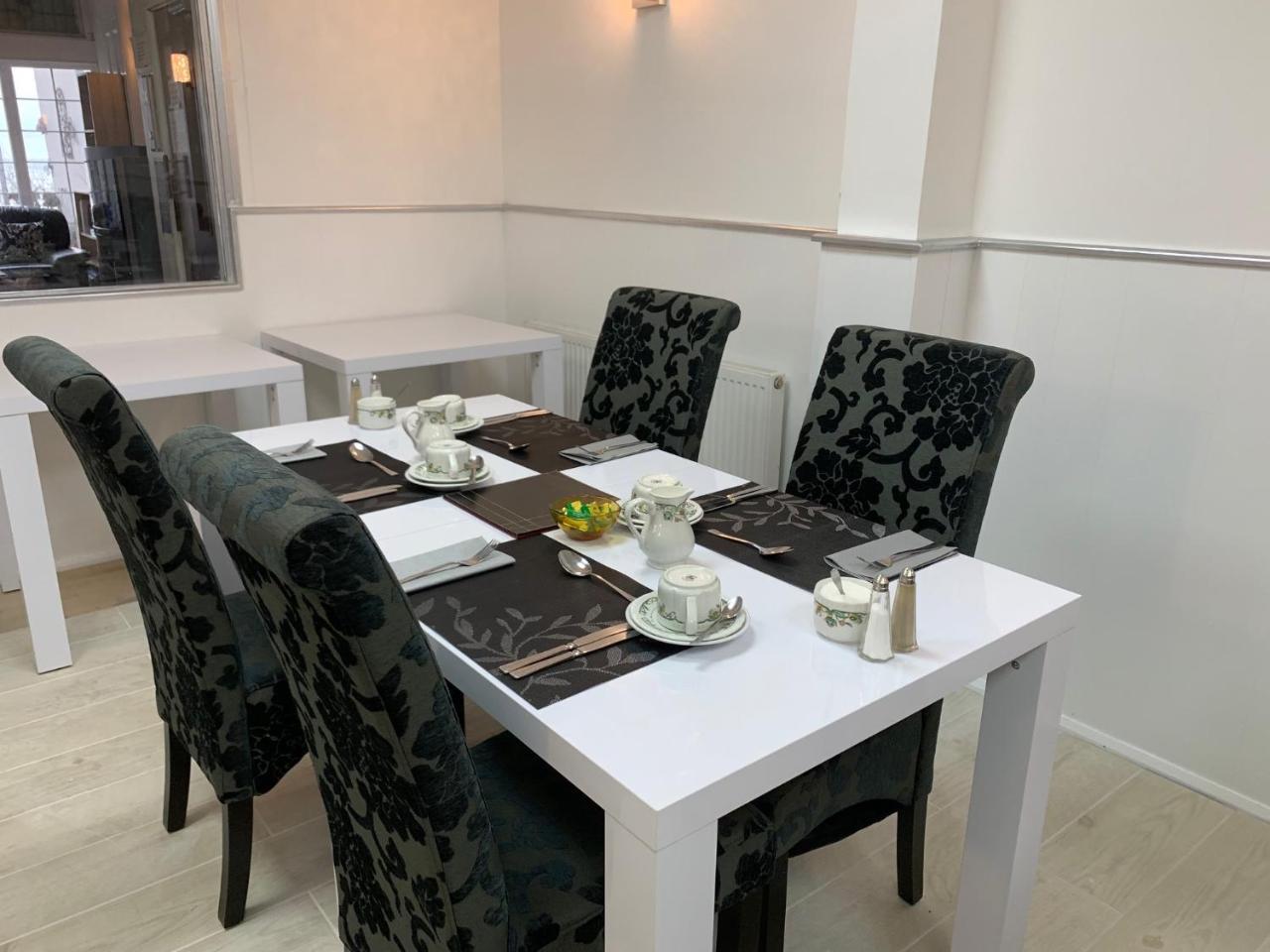 Edelweiss Guest House دوغلاس المظهر الخارجي الصورة